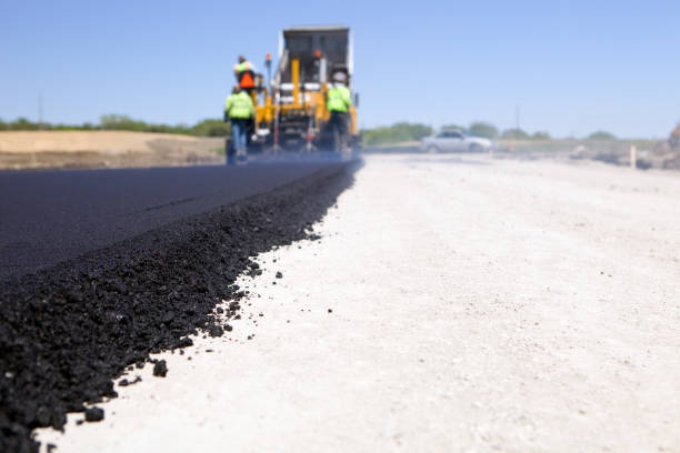 Best Local Driveway Pavers  in Lawrence, KS